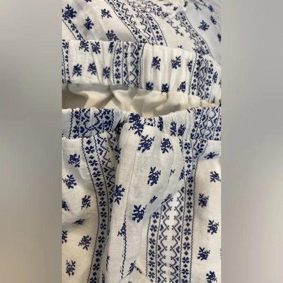 Mdrn Blue And White Tier Maxi Skirt Stitching Flaw
Flowy Floral Design Size XL - Picture 16 of 16